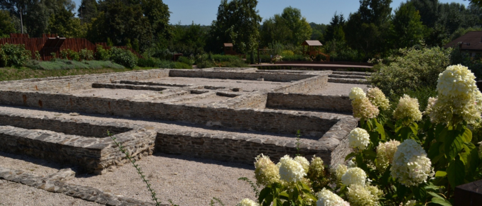 Ruinengarten aus der Römerzeit